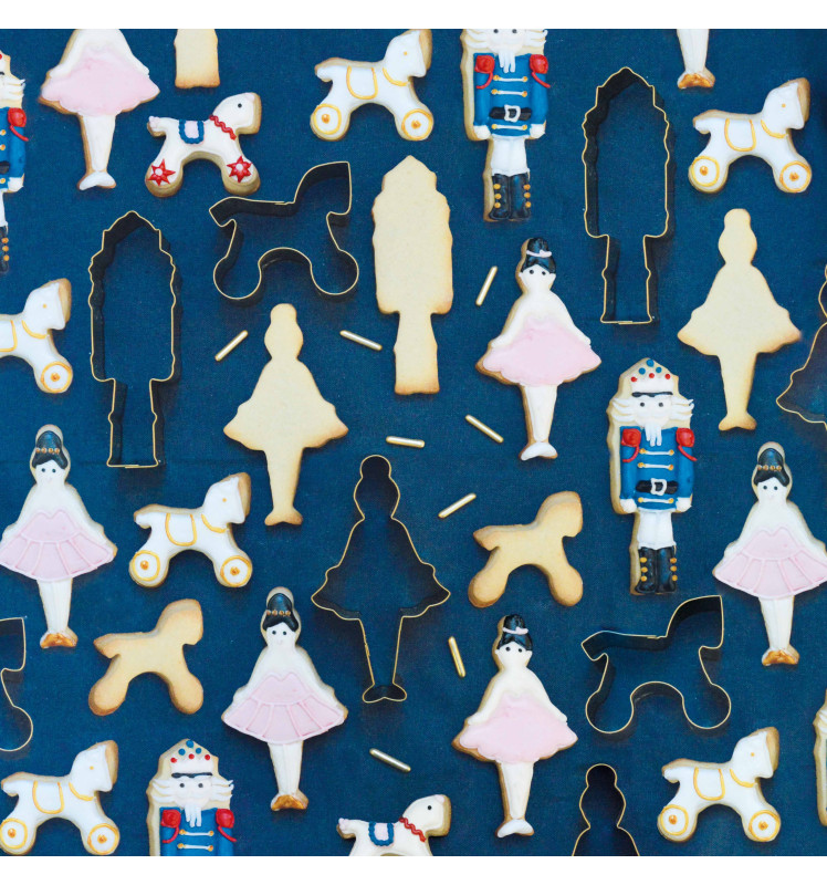 3 emporte-pièces inox dorés Casse-Noisette