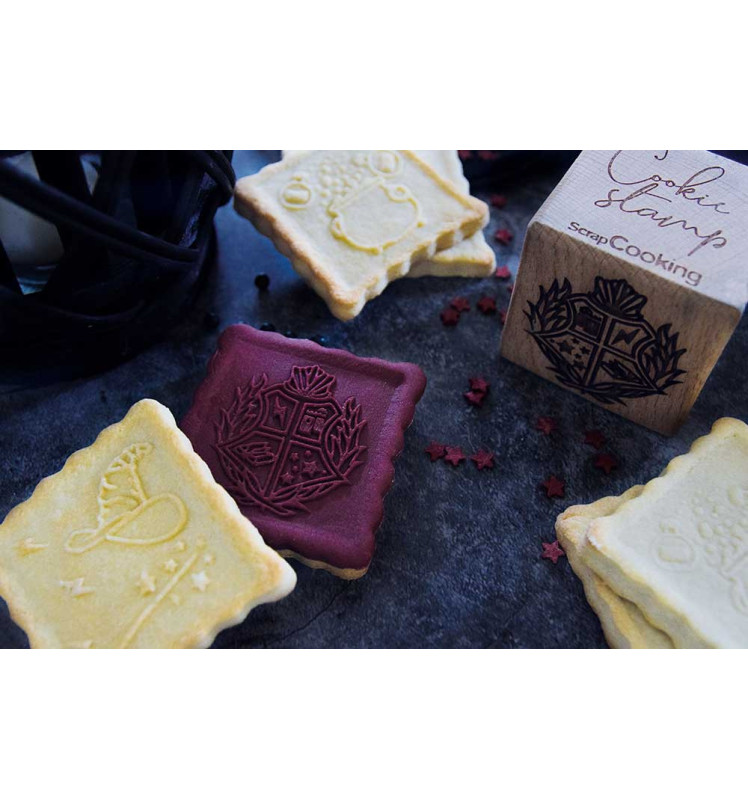 Set of 5 sugarpaste wizard decorations 5 x 80g - product image 2 - ScrapCooking