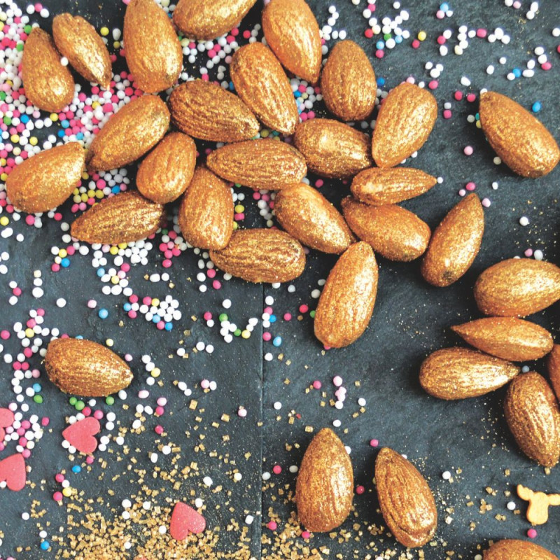Decorative golden almonds 50g - product image 4 - ScrapCooking