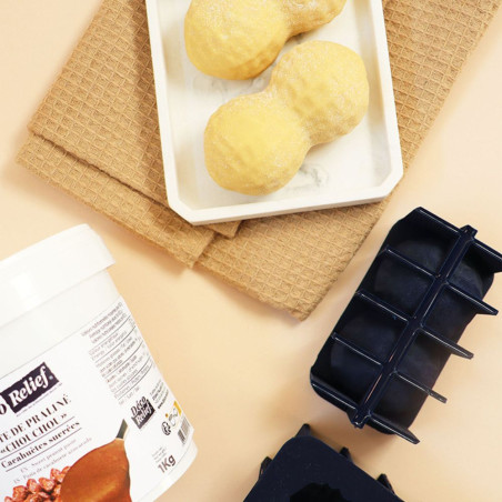 Individual peanut trompe-l'oeil silicone mould | ScrapCooking