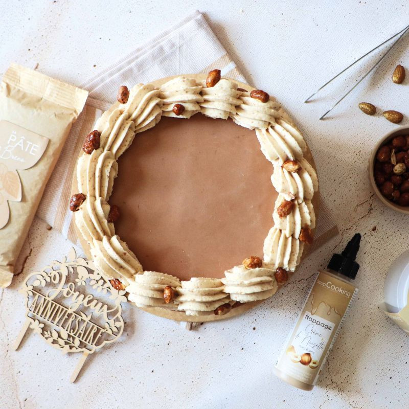 Layer cake with hazelnut cream topping - ScrapCooking