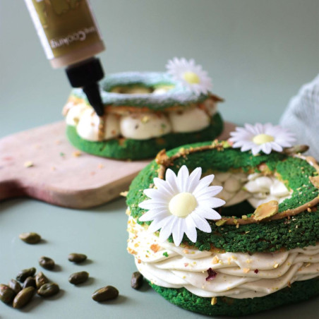 Gâteau vert à la pstache avec décorations azyme marguerite ScrapCooking®