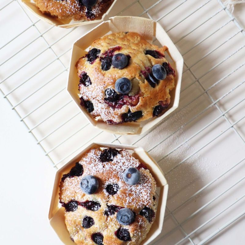 Individual round wooden mini molds & 8 cupcake cases Ø11,5 cm