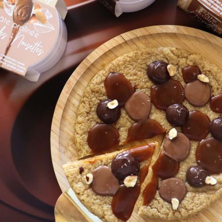 Creamy hazelnut chocolate filling paste