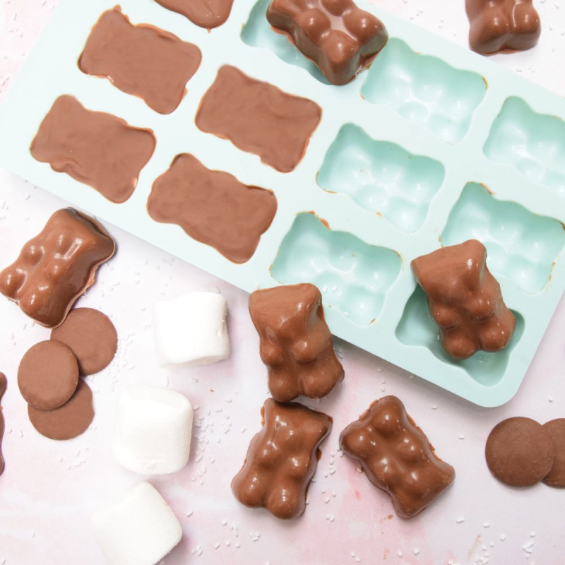 Marshmallow chocolate teddy bears