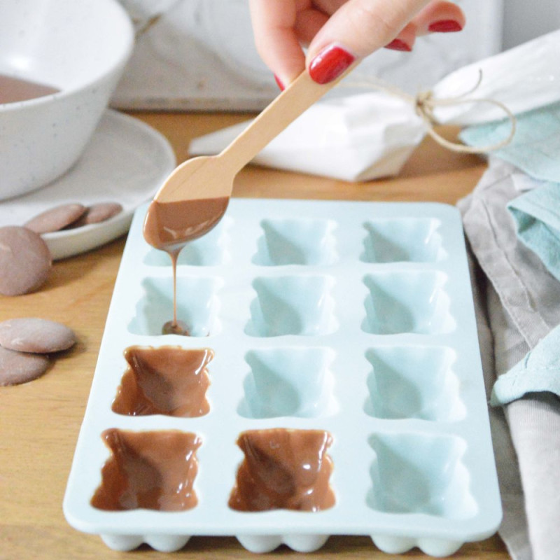 Pack of ingredients for smores teddy bears