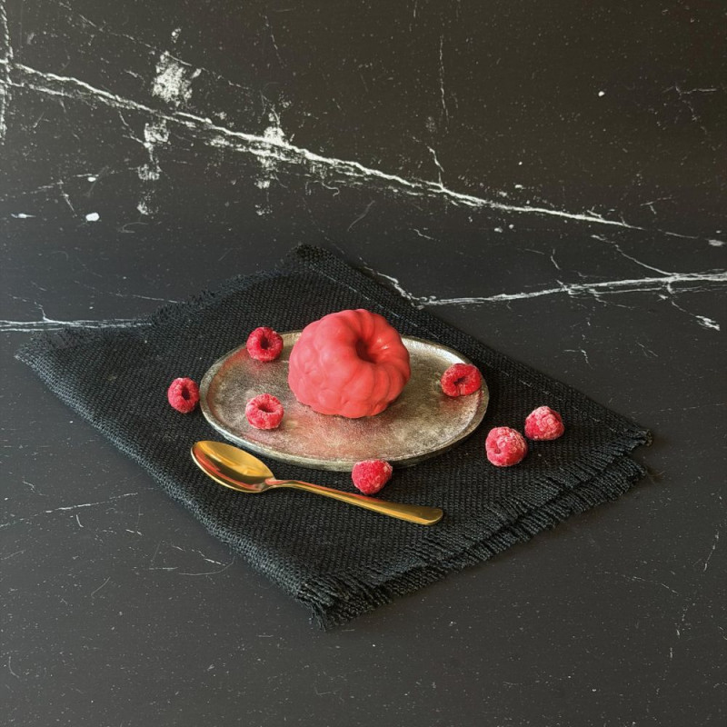 Entremet individuel trompe l'œil framboise réaliste