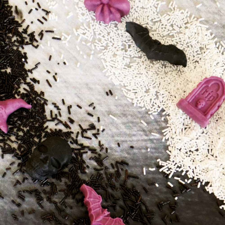 Halloween-themed purple and black sweets - ScrapCooking
