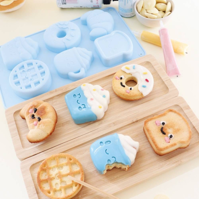 Photo générale moule + gâteaux kawaii - ScrapCooking