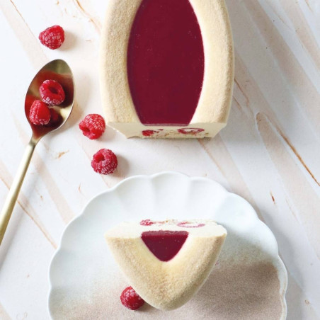 Vue de haut découpée entremets framboise Barquette - ScrapCooking