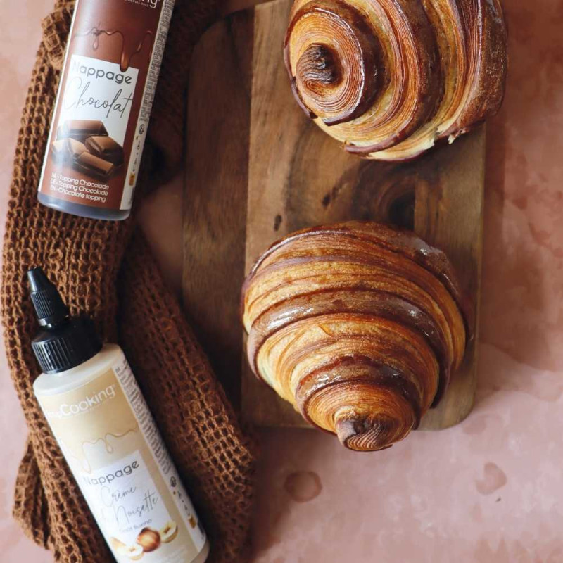 Photo ambiance nappage choco et croissants - ScrapCooking®