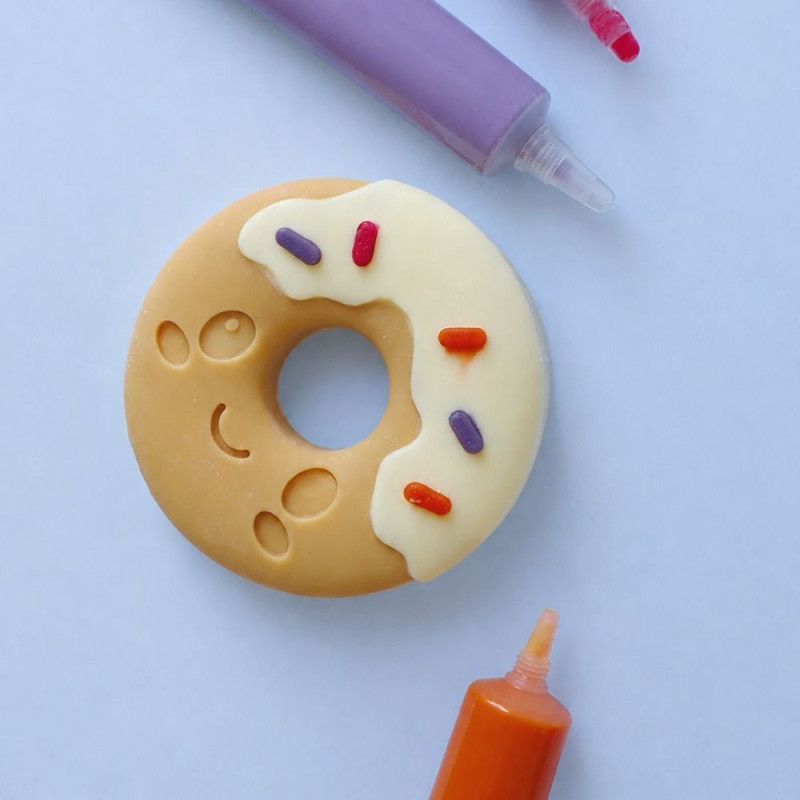 Blond chocolate ice cream doughnut - Scrapcooking®
