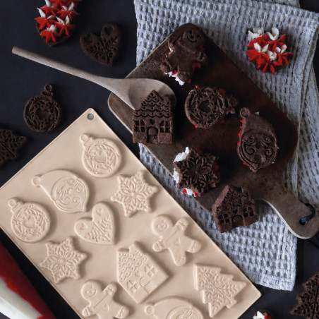 Silicone Christmas mould for shortbread biscuits | ScrapCooking