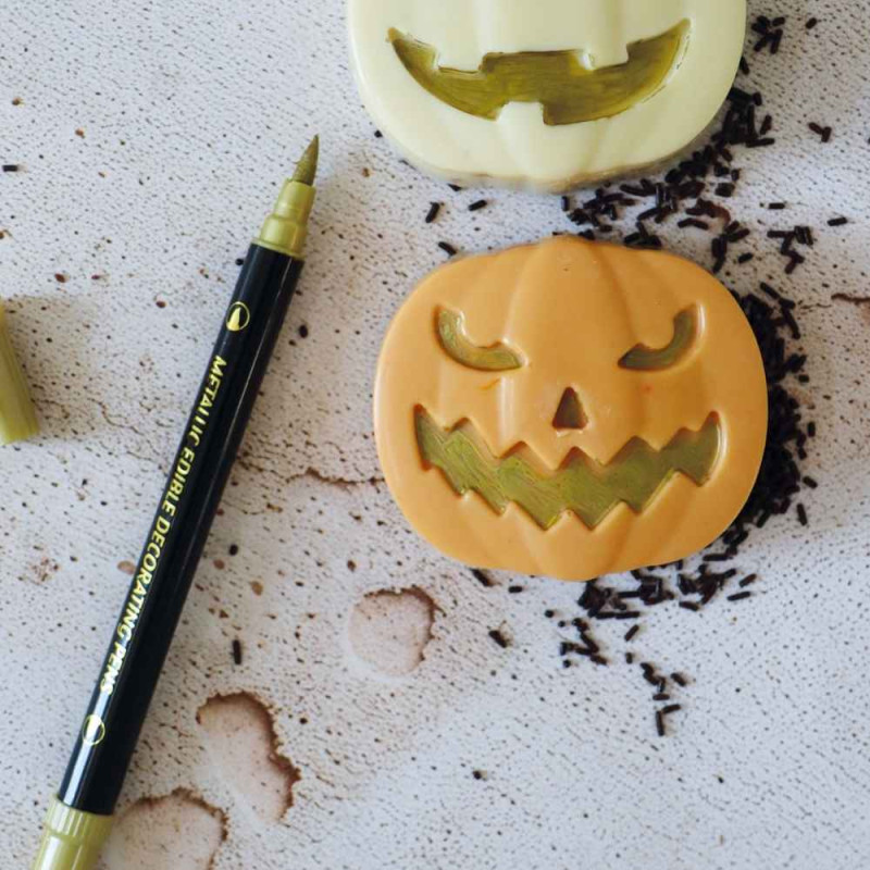 A cosy atmosphere with golden and pumpkin-orange tones - ScrapCooking®