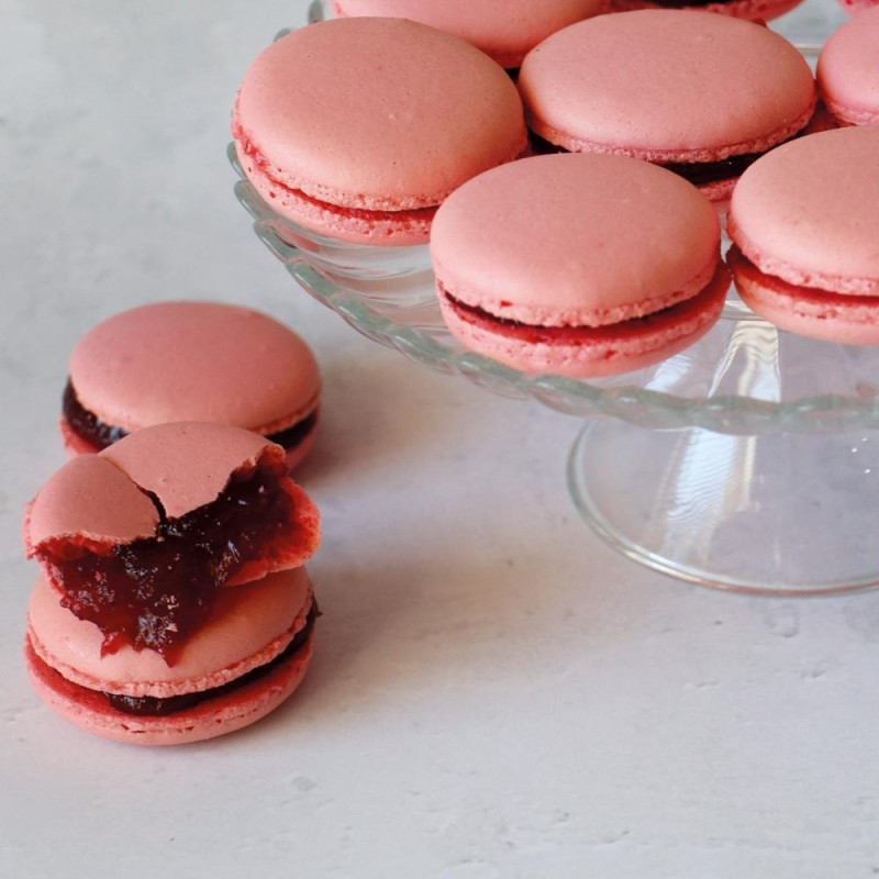 Macarons filled with raspberry purée - ScrapCooking®