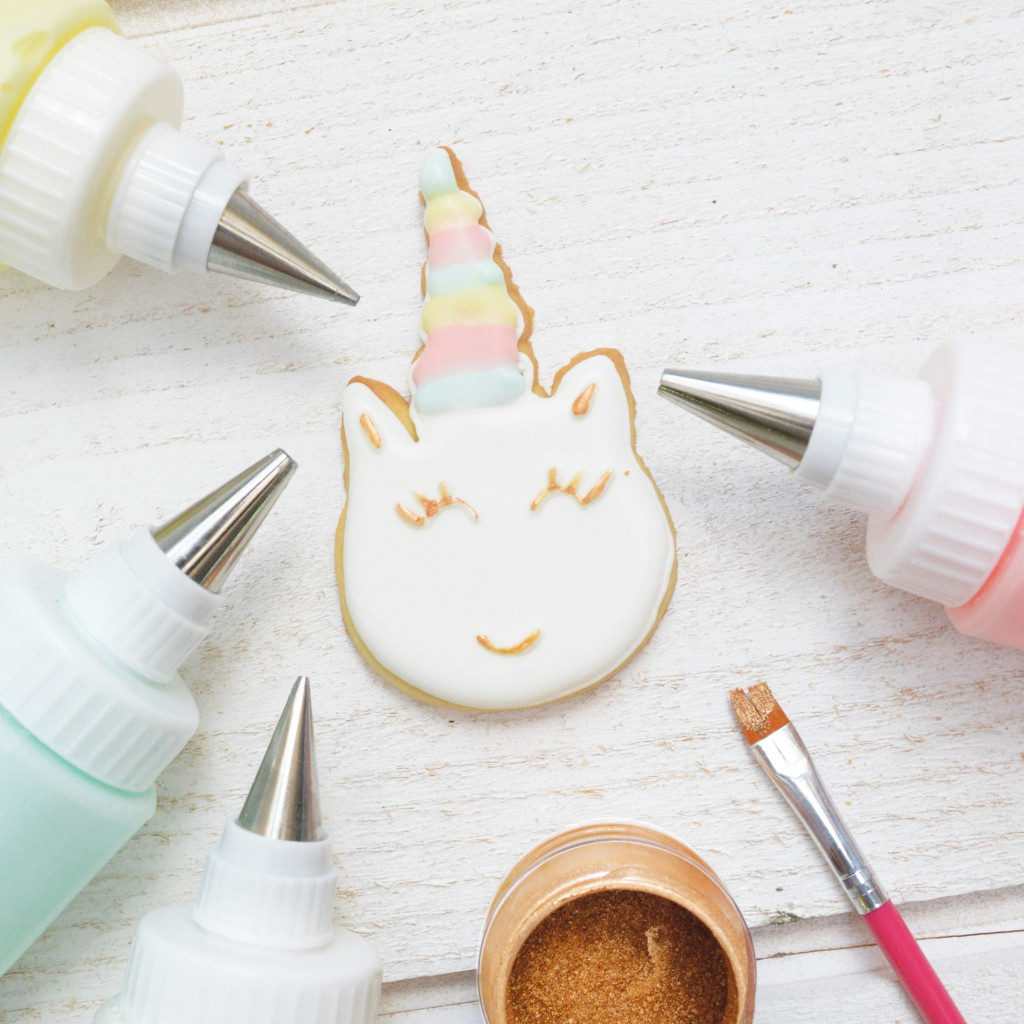 Comment décorer des biscuits avec des squeezers ?