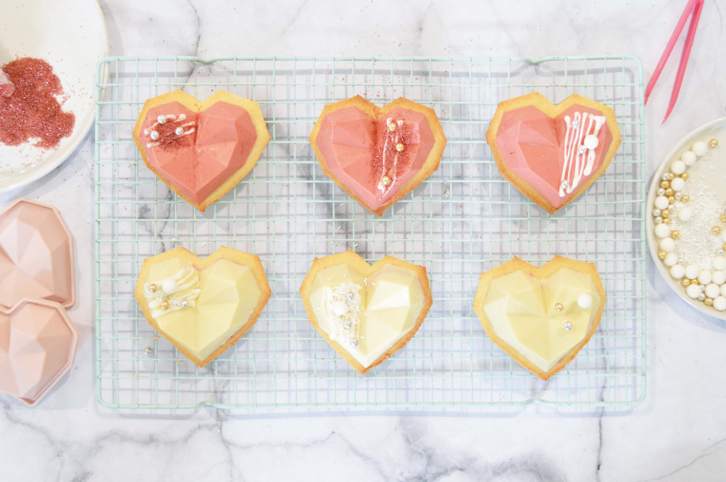 Cœurs coque chocolat mousse framboise