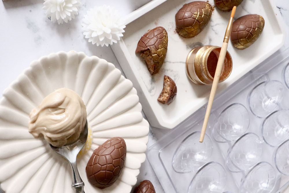 Recette des œufs chocolats fourrés pâte bueno 