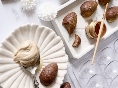 Recette des œufs chocolats fourrés pâte bueno 